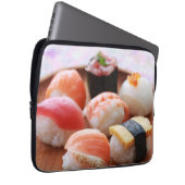 Kawaii Sushi Harmony – Laptop Sleeve by SUSHIMI ラップトップスリーブ (正面右)