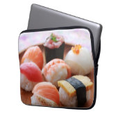 Kawaii Sushi Harmony – Laptop Sleeve by SUSHIMI ラップトップスリーブ (正面左)