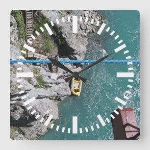 Kawarau Bridge Bungy POV、クイーンズタウン、ニュージーランド スクエア壁時計