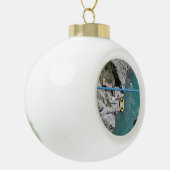 Kawarau Bridge Bungy POV、クイーンズタウン、ニュージーランド セラミックボールオーナメント (左)