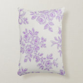 Kaye and Summer Lavender Flowers アクセントクッション (正面(垂直))