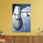 KC-10エクステンダーは、C-5ガラックスを再燃料にする準備をする キャンバスプリント (インサイチュ (リビング))