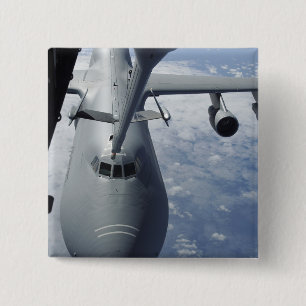KC-10エクステンダーはa.c. - 5 Galax --に燃料を補給することを準備します 缶バッジ