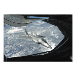 KC-135からF-22遠くに Raptorバンク フォトプリント