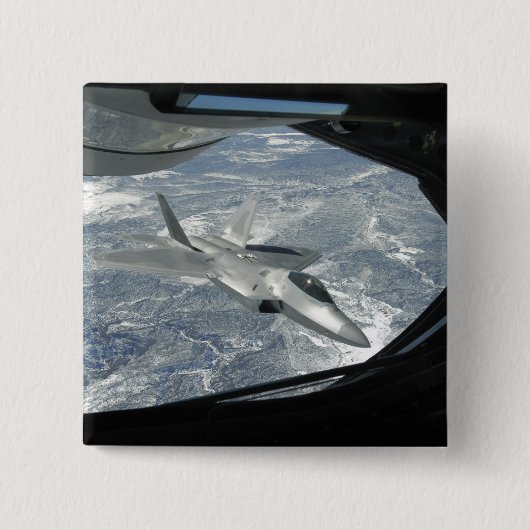 KC-135からF-22遠くに Raptorバンク 缶バッジ (正面)