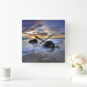 Kedongananのビーチの日没 スクエア壁時計 (ホーム)