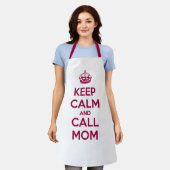 Keep Calm and Call Mom エプロン (着用した状態)