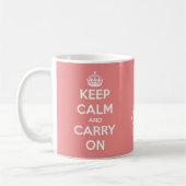 Keep Calm and Carry Onの珊瑚のピンクのパーソナライズ コーヒーマグカップ (左)