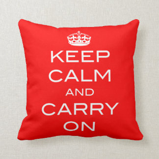 Keep Calm and Carry On枕 – 任意の色 クッション