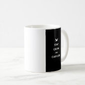 「Keep Calm and Carry On」のパン コーヒーマグカップ (正面右)