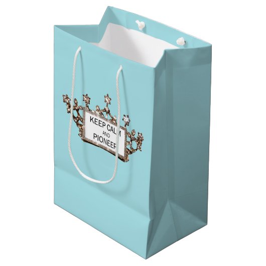 "Keep Calm and Pioneer" Medium Gift Bag ミディアムペーパーバッグ (正面アングル)