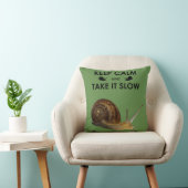 Keep Calm and Take it Slow 枕カバー (グリーン) クッション (椅子)