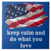 keep calm quote and vibrant american flag タイル (正面)