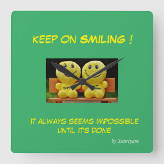' Keep on smiling ' horloge murale carrée スクエア壁時計