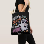 Keep the Candy, I’ll Take the Wine Funny Halloween トートバッグ (クローズアップ)