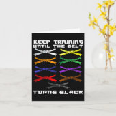 Keep Training Until The Belt Turns Black Karate Lo カード (黄色い花)