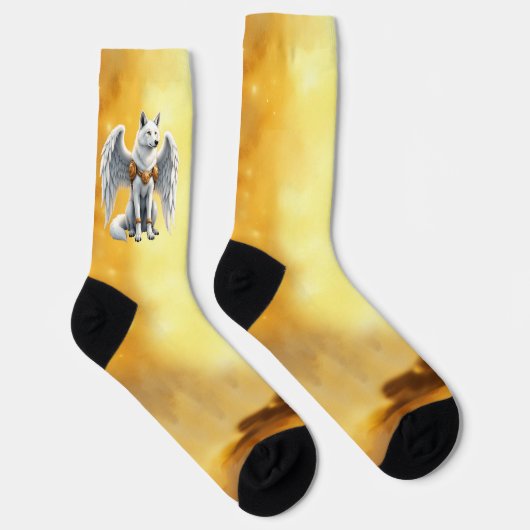 Keeper of the Dawn – The White Winged Wolf.  ソックス (右)