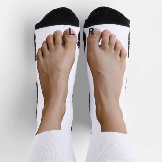 Keeping your left and right straight (socks) ソックス (上部)