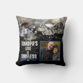 Keepsakeモダン祖父おじいちゃん家族の写真 クッション (正面)