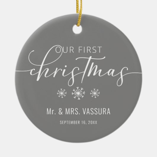 Keepsake私たちの初めてのクリスマス写真 セラミックオーナメント (正面)
