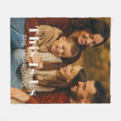 Keepsake Familyパーソナライズされた Photo This is Us フリースブランケット (正面(横))