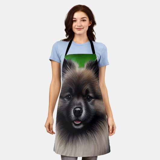 Keeshond Dog in St. Patrick's Day Dress エプロン (着用した状態)
