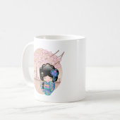 KEIKO KOKESHI人形 – 青い着物芸者ガールコーヒー コーヒーマグカップ (正面左)