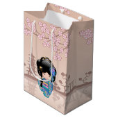 KEIKO KOKESHI人形 – 青い着物芸者ガール ミディアムペーパーバッグ (正面アングル)