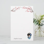 KEIKO KOKESHI人形 – 青い着物芸者ガール 便箋 (スタンド正面)