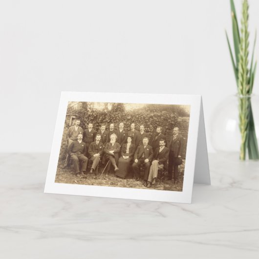 Kelでスタッフによって撮影されるウィリアム・モリス カード (正面)