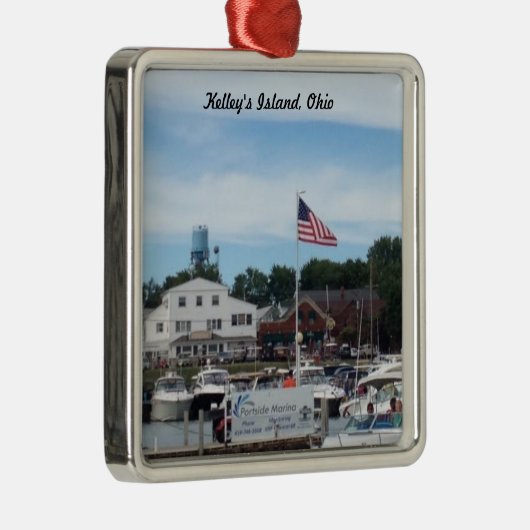 Kelleyの島のPortsideのマリーナのオハイオ州のオーナメント メタルオーナメント (右)