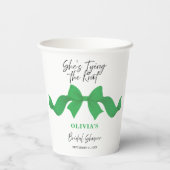 Kelly Green Bow She's Tying the Knot Bridal Shower 紙コップ (裏面)