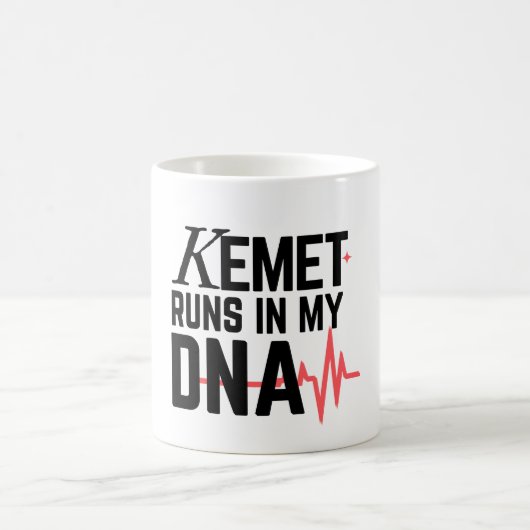 Kemet Runs in My DNA | コーヒーマグカップ (中央)