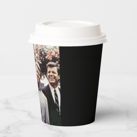 Kennedy Brothers、John、Robert & Ted 紙コップ (左)