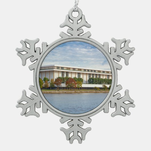 Kennedy Center スノーフレークピューターオーナメント (正面)