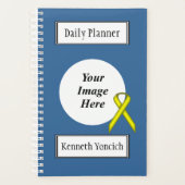 Kenneth Yoncichによるイエロースタンダードリボン プランナー手帳 (正面)