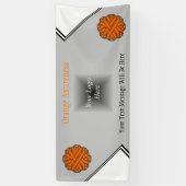 Kenneth Yoncichによるオレンジフラワーリボン 横断幕 (縦)