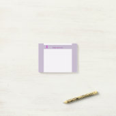 Kenneth Yoncichによるパープルスタンダードリボン ポストイット (デスク上)