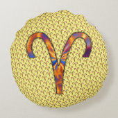 Kenneth YoncichによるAries〔占星術の〕十二宮図シンボル要素 ラウンドクッション (裏面)