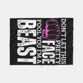 Kenpo Karate Girl I'm A Beast Funny Women American フリースブランケット (正面(横))