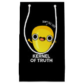 Kernel of Truth おもしろい Corn Pun Dark BG スモールペーパーバッグ (正面)
