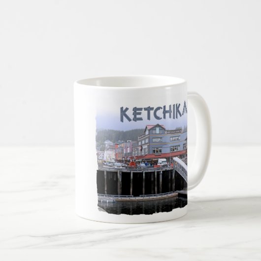 Ketchikan 3のクラシックで白いマグ コーヒーマグカップ (正面右)