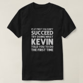 KEVINギフト名パーソナライズされた誕生日おもしろいキリスト Tシャツ (デザイン正面)