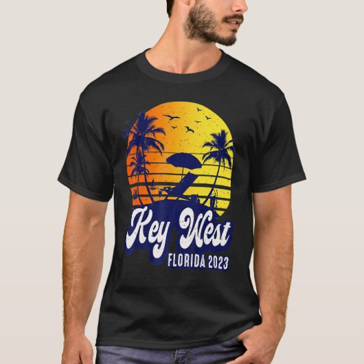 Key West 2023 Florida Sunset Beach Retro Tシャツ (正面)