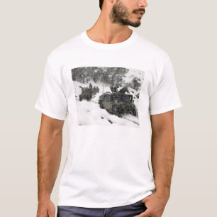 Khowst Gardezのパスの米国の海兵隊員のパトロール Tシャツ