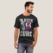 Kick For A Breast Cancer Awareness Nk Ribbon Socce Tシャツ (正面フル)