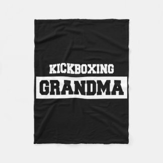 Kickboxing Grandma - Kickboxer  フリースブランケット