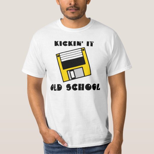 Kickinそれ古い学校の黄色のフロッピーディスクのワイシャツ Tシャツ (正面)