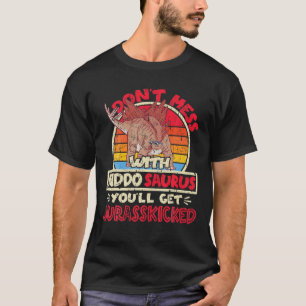 Kiddo Saurus I Jurassskit I Stegを台無しにしない Tシャツ