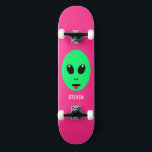 Kids Alien Head Green Pink Personalized Name スケートボード<br><div class="desc">Show your moves on this Kids Alien Head Green Pink Personalized Name skateboard. It is designed with a bright green alien head sticking out his tongue on the center of customizable bright hot pink background. Name is in bold white lettering. Makes a great gift idea for science fiction, outer space...</div>